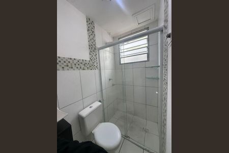 Banheiro de apartamento à venda com 2 quartos, 50m² em Gramadão, Jundiaí