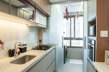Cozinha de apartamento à venda com 3 quartos, 88m² em Santa Efigênia, Belo Horizonte