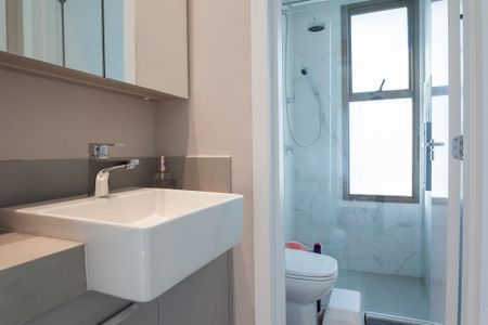 Banheiro semi suite 1 e 2 de apartamento à venda com 3 quartos, 88m² em Santa Efigênia, Belo Horizonte