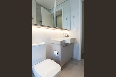 Banheiro suite de apartamento à venda com 3 quartos, 88m² em Santa Efigênia, Belo Horizonte