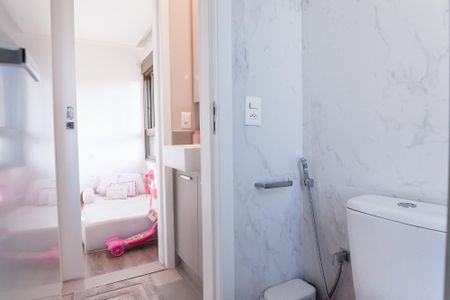 Banheiro semi suite 1 e 2 de apartamento à venda com 3 quartos, 88m² em Santa Efigênia, Belo Horizonte
