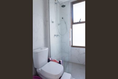 Banheiro semi suite 1 e 2 de apartamento à venda com 3 quartos, 88m² em Santa Efigênia, Belo Horizonte