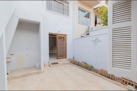 Casa para alugar com 120m², 3 quartos e 1 vaga Casa para alugar com 120m², 3 quartos e 1 vagaÁrea de Serviço