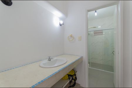 Casa para alugar com 120m², 3 quartos e 1 vaga Casa para alugar com 120m², 3 quartos e 1 vagaBanheiro 2