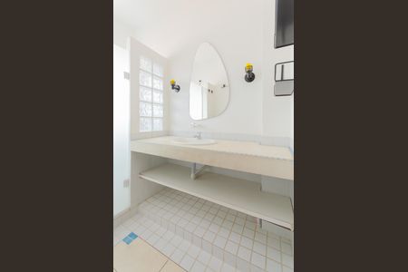 Casa para alugar com 120m², 3 quartos e 1 vaga Casa para alugar com 120m², 3 quartos e 1 vagaBanheiro 1
