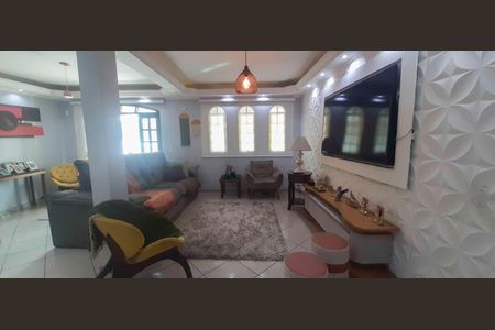 Casa para alugar com 250m², 5 quartos e 3 vagas