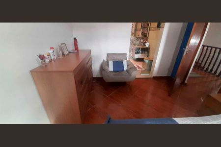 Casa para alugar com 5 quartos, 250m² em Jardim Primeiro de Maio (chacara Fazendinha), Osasco