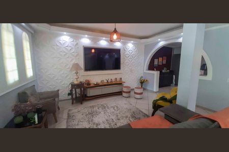 Casa para alugar com 250m², 5 quartos e 3 vagas