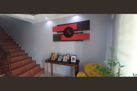 Casa para alugar com 250m², 5 quartos e 3 vagas