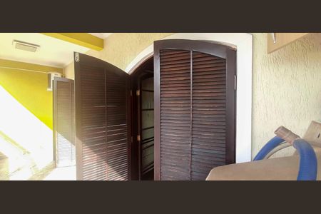 Casa para alugar com 250m², 5 quartos e 3 vagas Casa para alugar com 250m², 5 quartos e 3 vagasCasa 1 - Varanda do Quarto 1