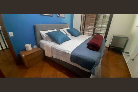 Casa para alugar com 250m², 5 quartos e 3 vagas