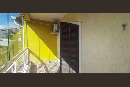Casa para alugar com 250m², 5 quartos e 3 vagas Casa para alugar com 250m², 5 quartos e 3 vagasCasa 1 - Varanda da Suíte