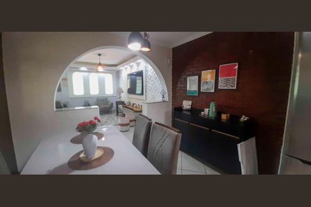 Casa para alugar com 250m², 5 quartos e 3 vagas
