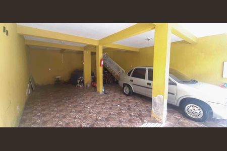 Garagem de casa para alugar com 5 quartos, 250m² em Jardim Primeiro de Maio (chacara Fazendinha), Osasco