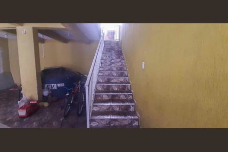 Casa para alugar com 250m², 5 quartos e 3 vagas Casa para alugar com 250m², 5 quartos e 3 vagasAcesso a Casa