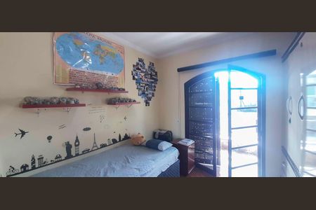 Casa 1 - Quarto 1 de casa para alugar com 5 quartos, 250m² em Jardim Primeiro de Maio (chacara Fazendinha), Osasco