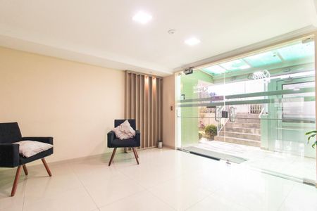 Apartamento à venda com 120m², 2 quartos e 2 vagas Apartamento à venda com 120m², 2 quartos e 2 vagasHall de entrada