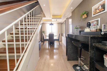 Apartamento à venda com 120m², 2 quartos e 2 vagas Apartamento à venda com 120m², 2 quartos e 2 vagasSala