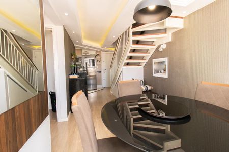 Sala de apartamento à venda com 2 quartos, 120m² em Capão Raso, Curitiba