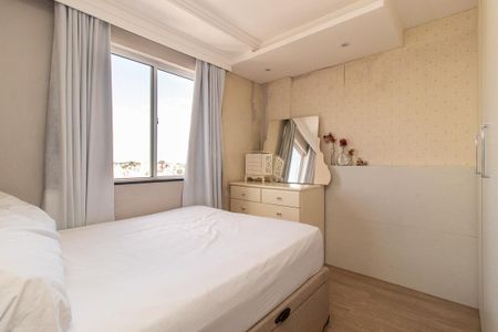 Quarto 1 de apartamento à venda com 2 quartos, 120m² em Capão Raso, Curitiba