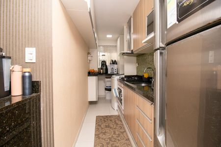 Apartamento à venda com 120m², 2 quartos e 2 vagas Apartamento à venda com 120m², 2 quartos e 2 vagasCozinha e Área de Serviço
