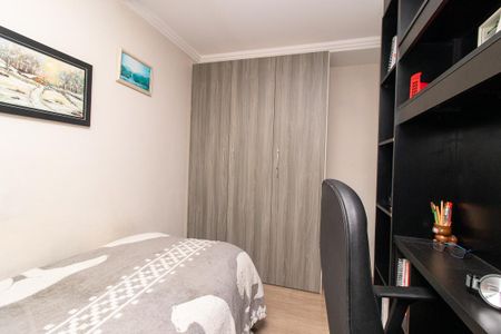 Quarto 2 de apartamento à venda com 2 quartos, 120m² em Capão Raso, Curitiba