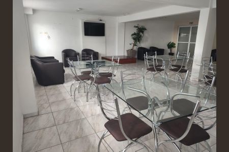 Apartamento à venda com 120m², 2 quartos e 2 vagas Apartamento à venda com 120m², 2 quartos e 2 vagasÁrea comum - Salão de festas