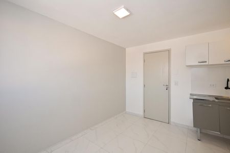Sala/Quarto de kitnet/studio para alugar com 1 quarto, 20m² em Ferreira, São Paulo
