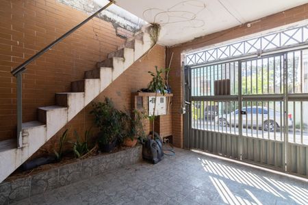 Garagem de casa para alugar com 3 quartos, 84m² em Jardim São Jorge, São Paulo