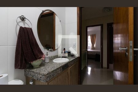 Casa de condomínio para alugar com 131m², 3 quartos e 3 vagas Casa de condomínio para alugar com 131m², 3 quartos e 3 vagasBanheiro