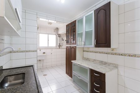 Cozinha de apartamento para alugar com 3 quartos, 79m² em Vila Olímpia, São Paulo