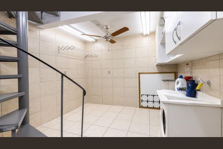 Área de serviço de casa para alugar com 4 quartos, 486m² em Partenon, Porto Alegre