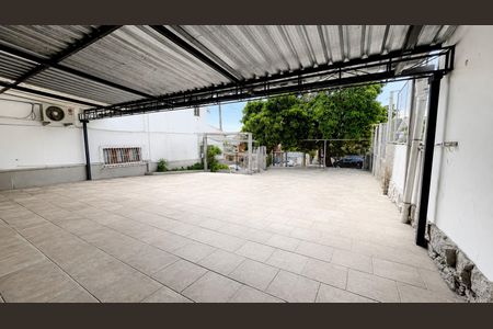 Área comum de casa para alugar com 4 quartos, 486m² em Partenon, Porto Alegre