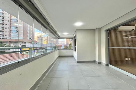 Apartamento à venda com 123m², 3 quartos e 2 vagasVaranda da Sala