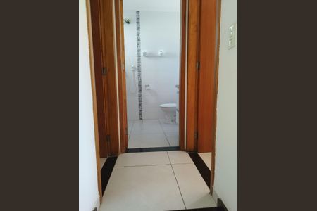 Banheiro  de casa de condomínio à venda com 2 quartos, 68m² em Cidade Nitro Operária, São Paulo