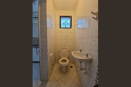 Casa para alugar com 300m², 8 quartos e 2 vagas Casa para alugar com 300m², 8 quartos e 2 vagasBanheiro quarto 6