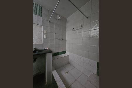 Casa para alugar com 300m², 8 quartos e 2 vagas Casa para alugar com 300m², 8 quartos e 2 vagasBanheiro do Quarto 4