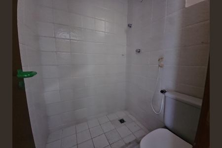 Casa para alugar com 300m², 8 quartos e 2 vagas Casa para alugar com 300m², 8 quartos e 2 vagasBanheiro do quarto 5