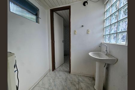 Casa para alugar com 300m², 8 quartos e 2 vagas Casa para alugar com 300m², 8 quartos e 2 vagasbanheiro 1