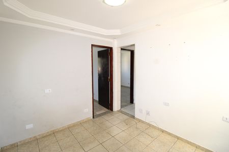 Sala de apartamento para alugar com 2 quartos, 45m² em Conjunto Habitacional Fazenda do Carmo, São Paulo