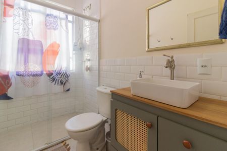 Banheiro de apartamento para alugar com 2 quartos, 68m² em Pinheiros, São Paulo