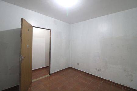 Quarto 1 de casa para alugar com 2 quartos, 38m² em Jardim Varginha, São Paulo