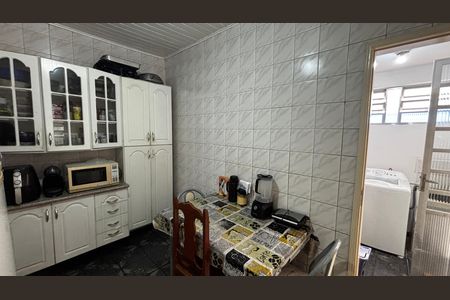 Casa à venda com 125m², 3 quartos e 1 vaga Casa à venda com 125m², 3 quartos e 1 vagaCozinha