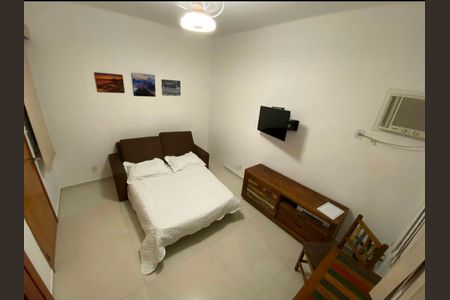 Sala/Quarto de apartamento para alugar com 1 quarto, 30m² em Leme, Rio de Janeiro