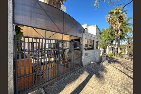 Apartamento para alugar com 60m², 3 quartos e 2 vagas Apartamento para alugar com 60m², 3 quartos e 2 vagasFachada