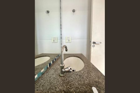 Apartamento para alugar com 60m², 3 quartos e 2 vagas Apartamento para alugar com 60m², 3 quartos e 2 vagasBanheiro da Suíte