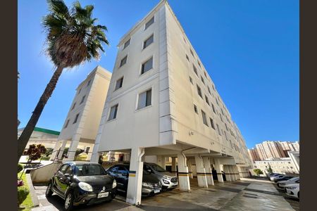 Apartamento para alugar com 60m², 3 quartos e 2 vagas Apartamento para alugar com 60m², 3 quartos e 2 vagasFachada