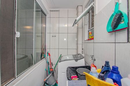 Cozinha e Área de Serviço de apartamento à venda com 2 quartos, 55m² em Passo D’areia, Porto Alegre