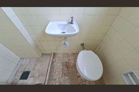 Apartamento para alugar com 56m², 1 quarto e 1 vaga Apartamento para alugar com 56m², 1 quarto e 1 vagaBanheiro de Serviço