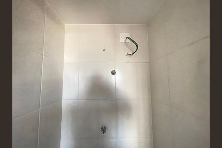 Banheiro de kitnet/studio à venda com 1 quarto, 17m² em Ferreira, São Paulo